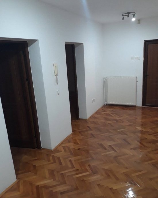 Prodajem kucu u Leskovcu 4