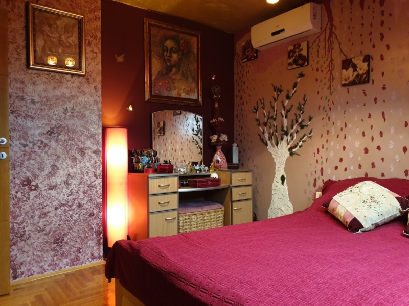 Prelep stan u mirnom okruzenju 5