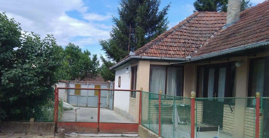 Porodicna kuca u Bezdanu 2