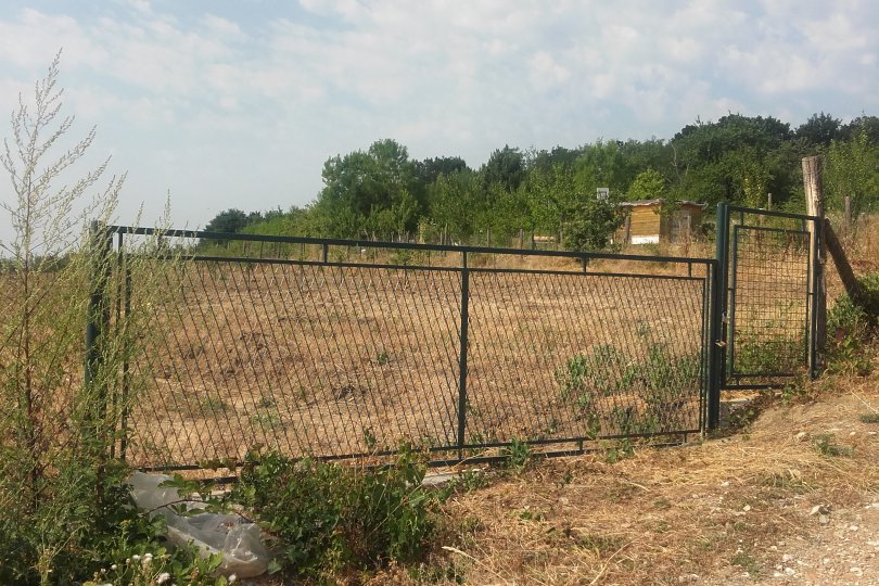 Prodajem plac 1ha i 10ari Babe Sopot 1