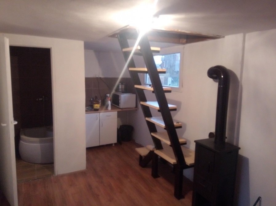 Kuca na Kamenjaru 1 3