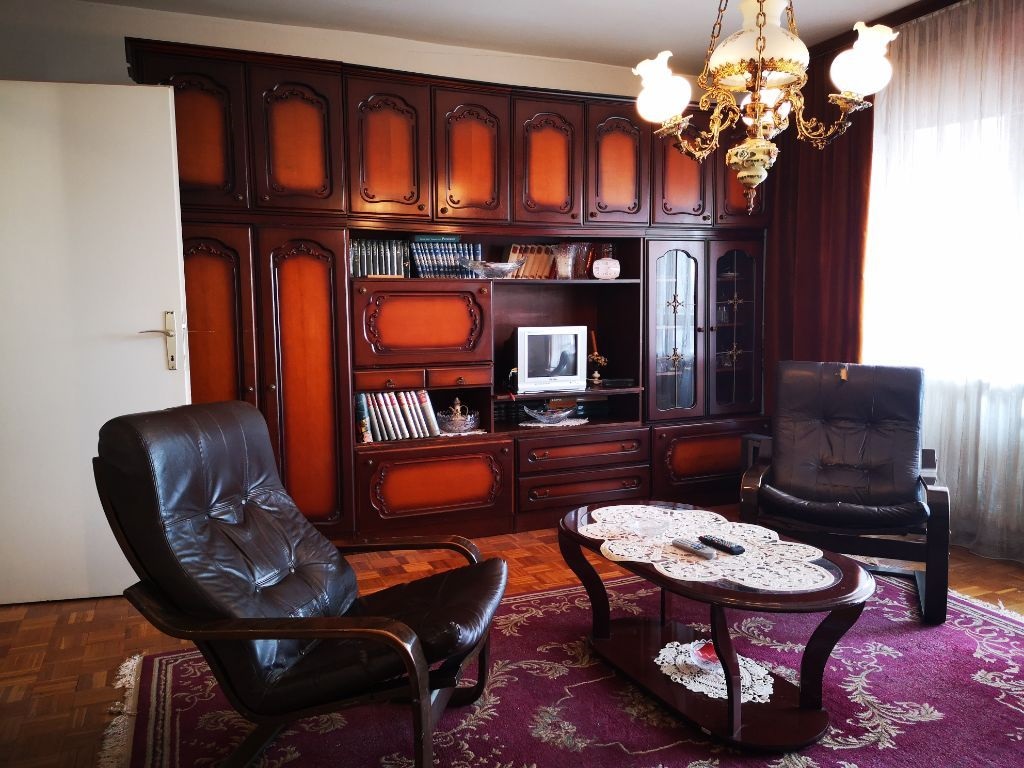 Kragujevac Veliki park trosoban stan 80m2 2