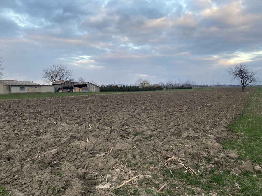 Zemljiste prve klase u industrijskoj zoni 5