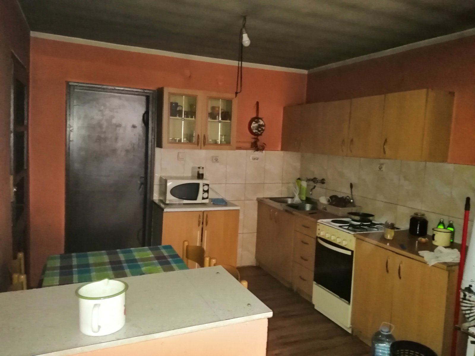 Prodajem kucu u Bocaru Novi Becej 4