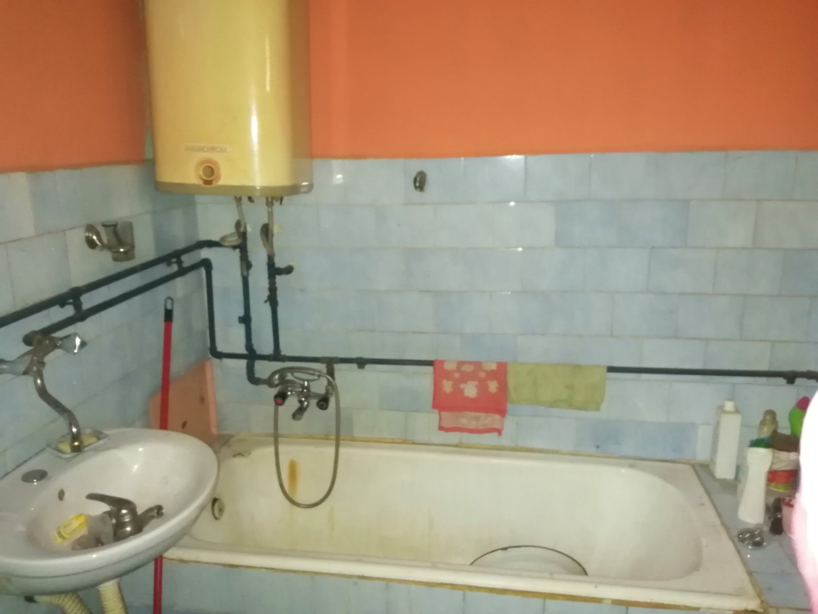 Prodajem kucu u Bocaru Novi Becej 5