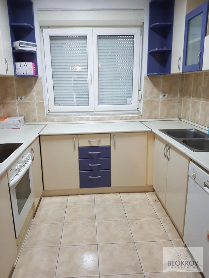 4,0 ,Dedinje, lux,garaža... 2