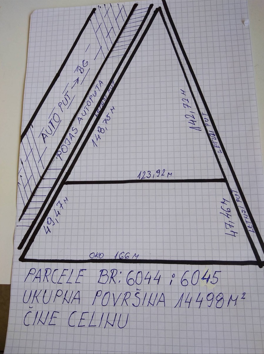 Parcela uz autoput BG 14498m2 1