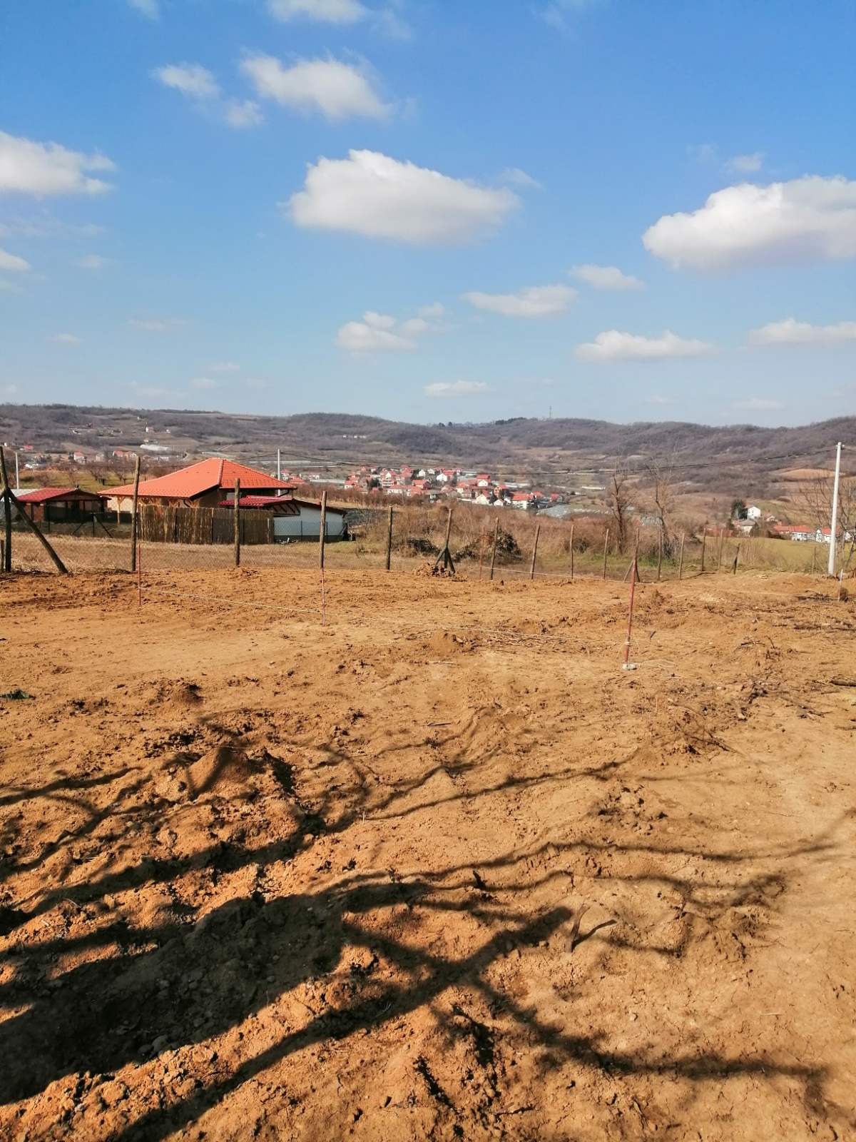 Prodajem plac u Slancima 3