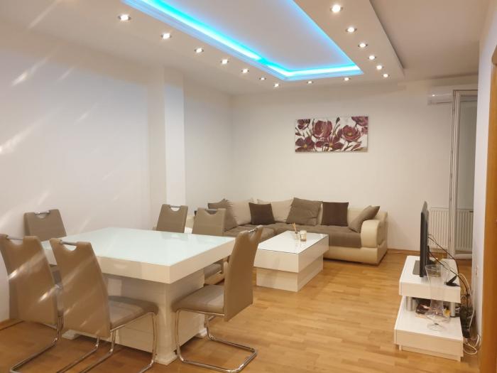 LUX stan Novi Sad Nova Detelinara 7