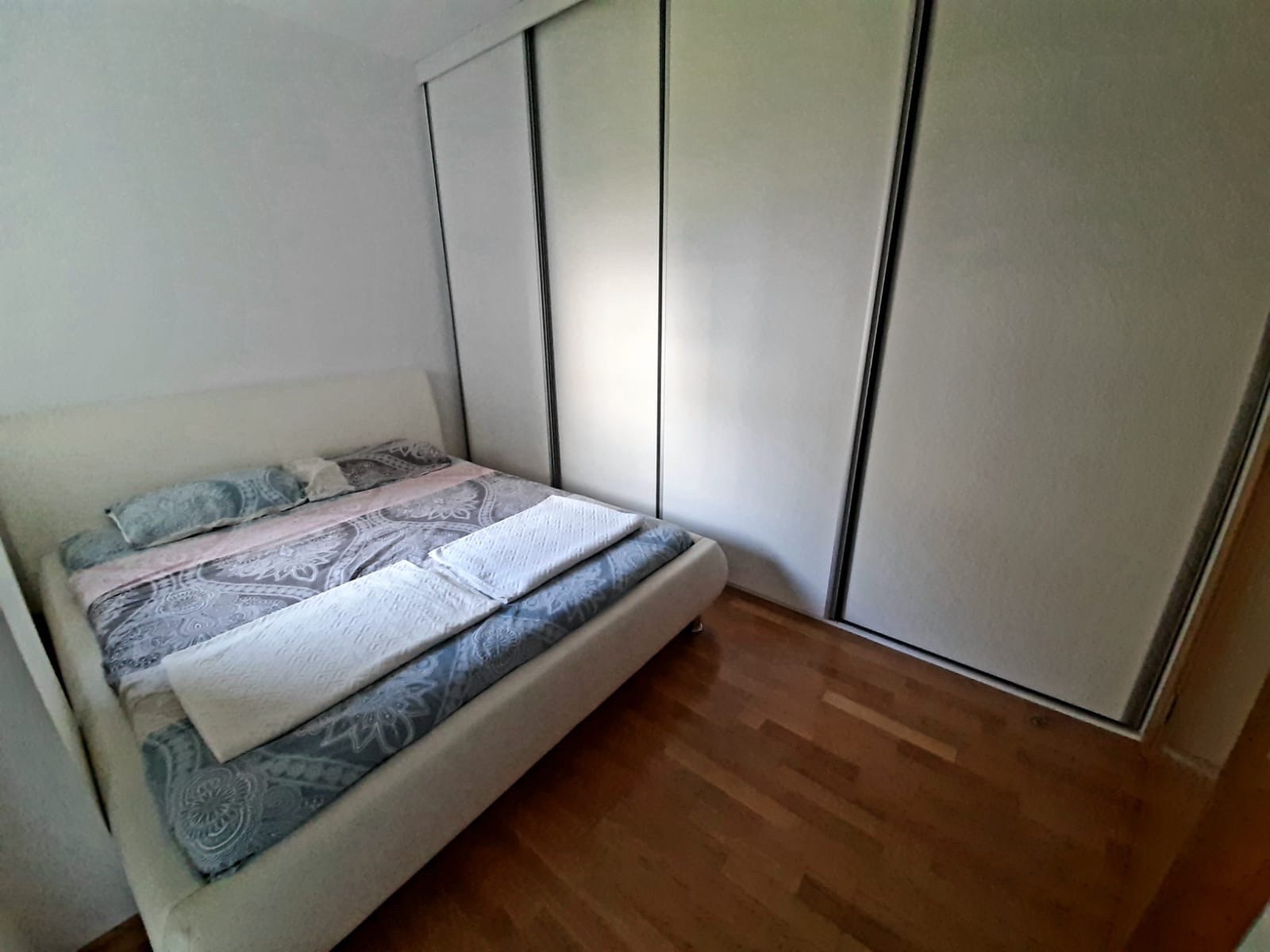 LUX stan Novi Sad Nova Detelinara 4