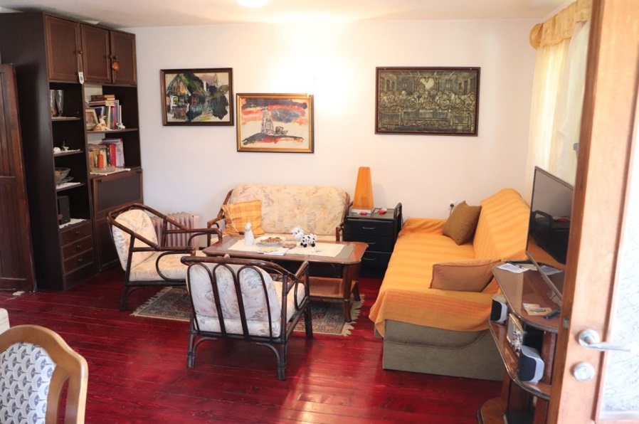 Porodicna kuca 200m2 6ari placa 2