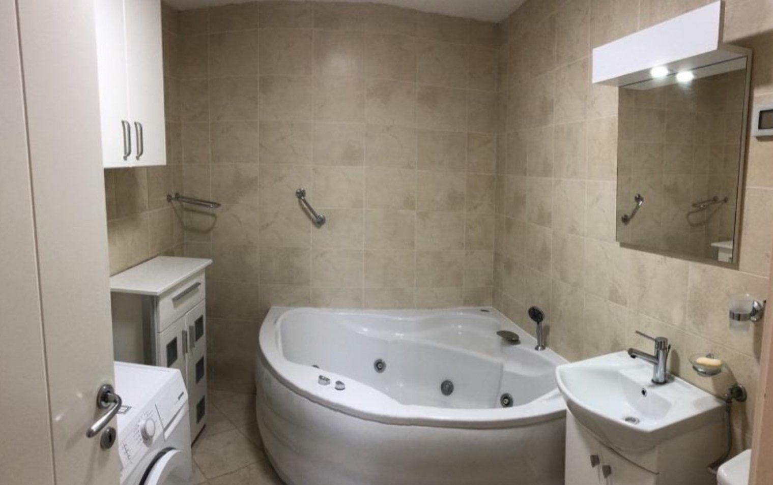 LUX 3 0 Suboticka uknjizen garaza vlasnik 4