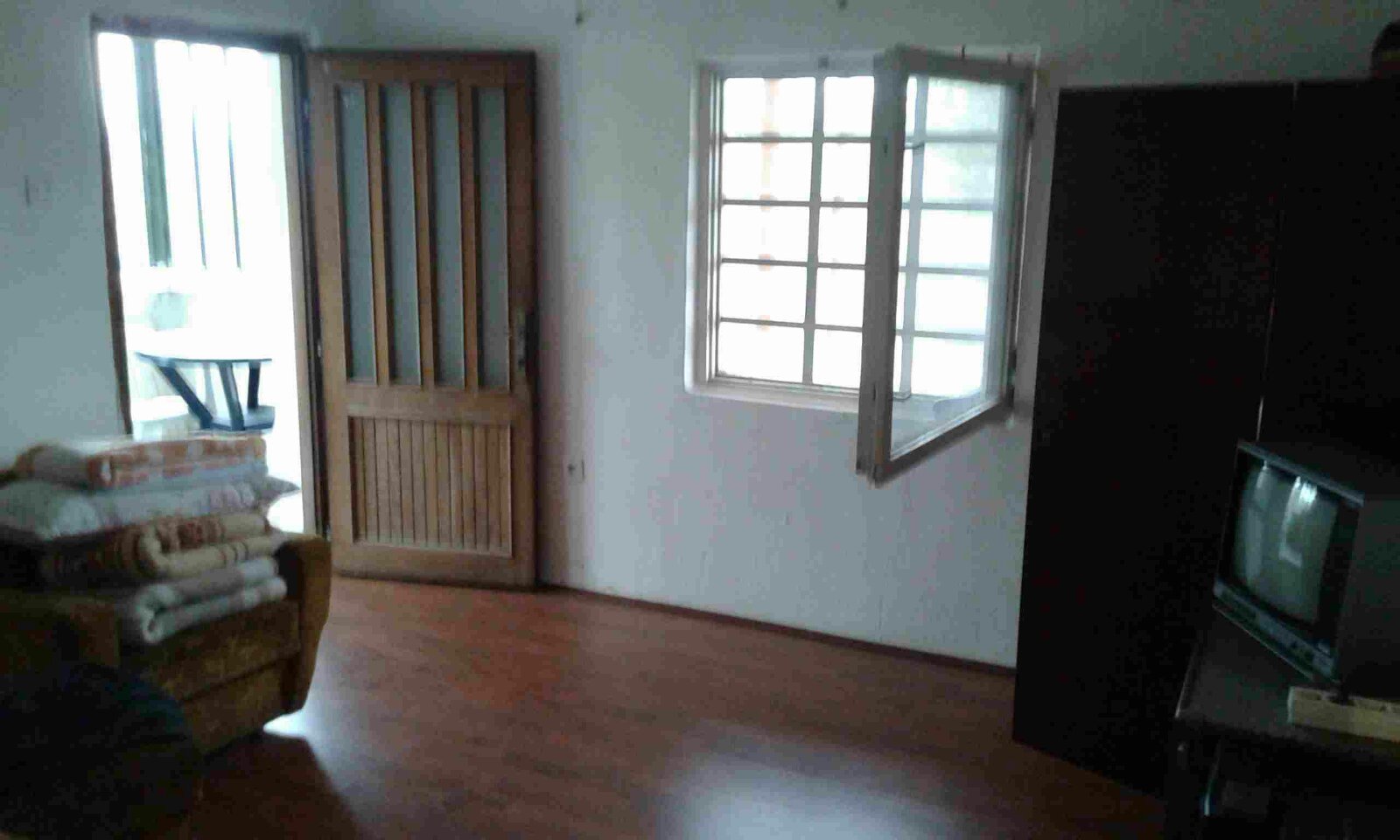 Vikendica na Milosevackom jezeru 100m2 i 20ari 2