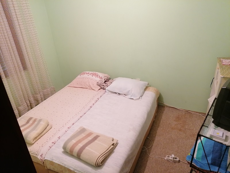 Izdaje se vikendica na Srebrnom Jezeru 3