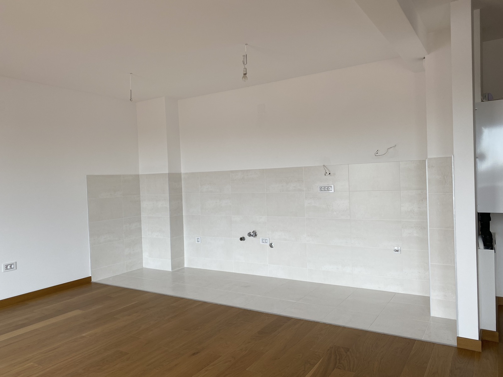 Vukov spomenik ulica Vojvode Bogdana 98m2 30m2 terasa 4