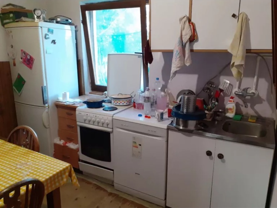 Prodajem kucu 70m2 i 62 ara okucnice u Barzilovici Lazaravac 4