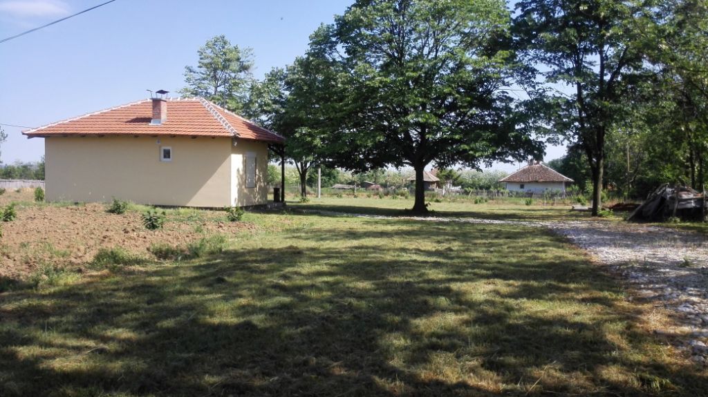 Kosmaj Koracica vikendica sa zasadom lesnika 2