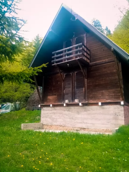 Prodajem vikendicu Mitrovac na Tari