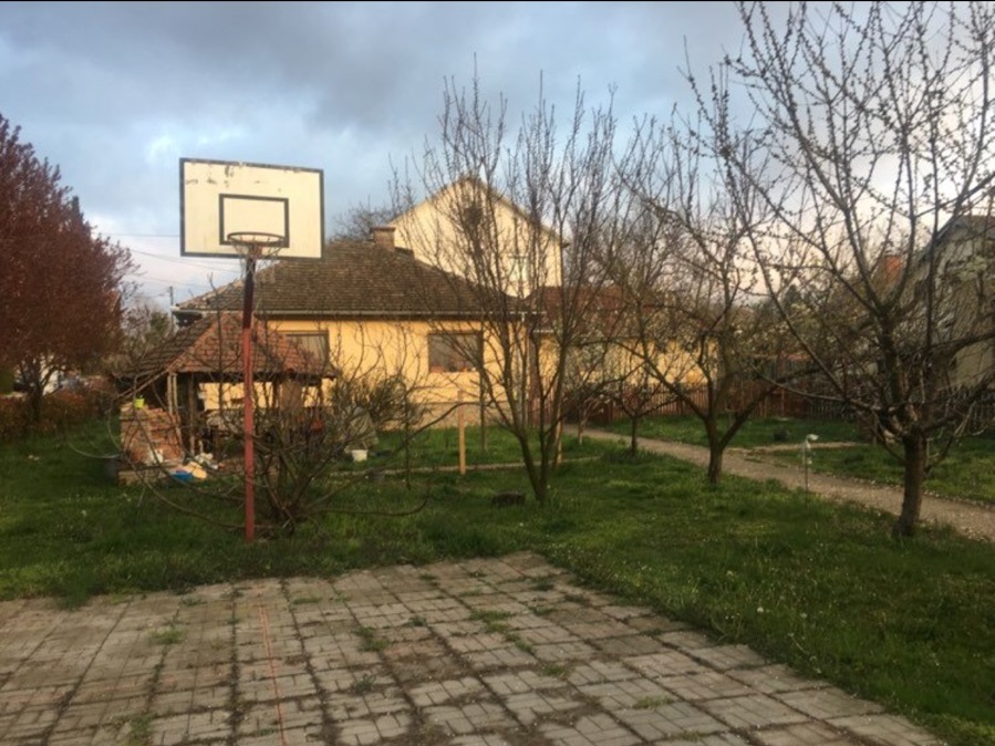 Prodajem kucu Umka 3