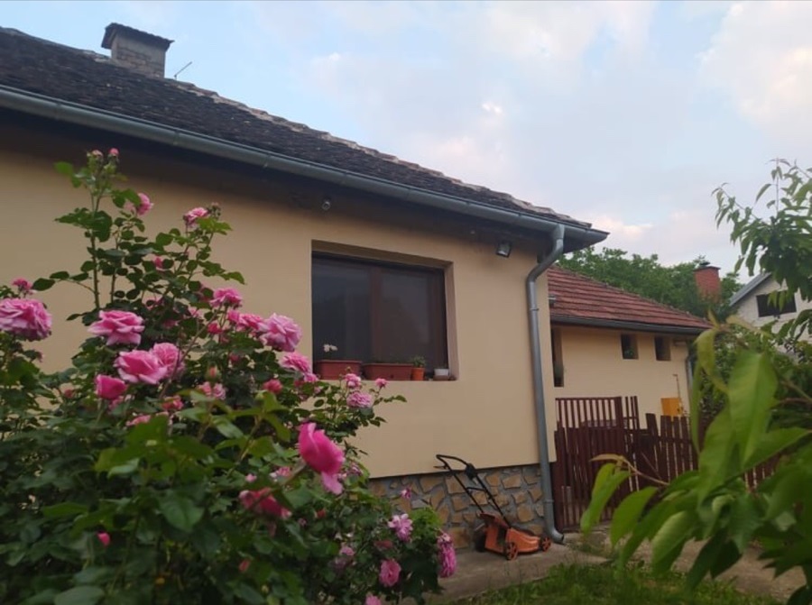 Prodajem kucu Umka 4