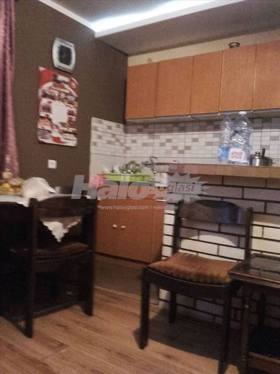 Na prodaju kuca i plac u Kumodrazu 5