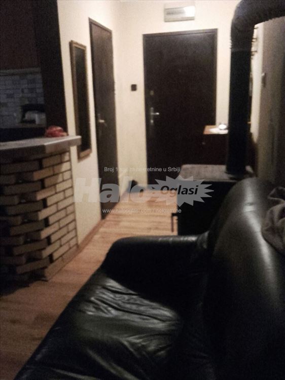 Na prodaju kuca i plac u Kumodrazu 3