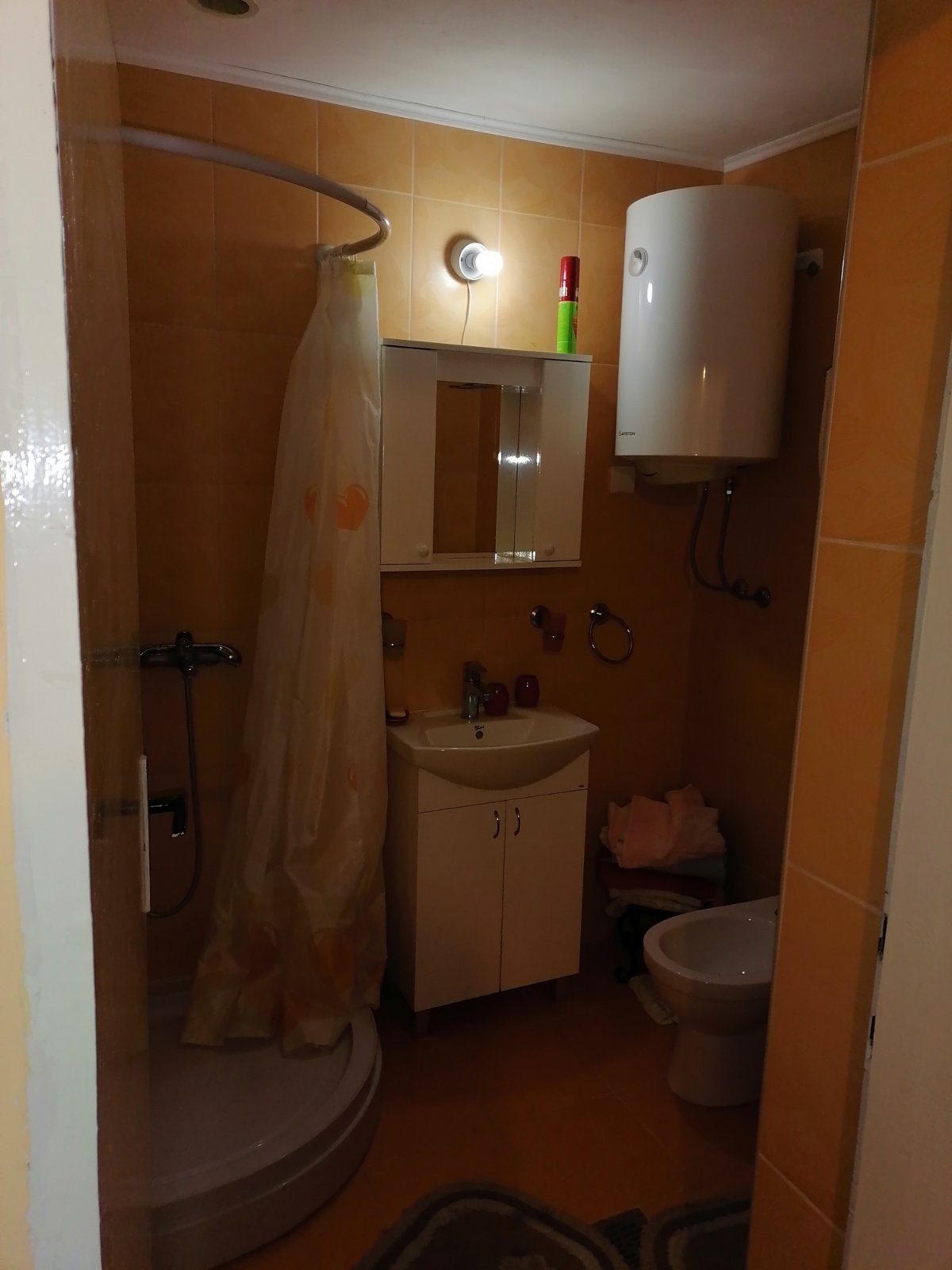 Prodajem kucu u Banatskom Arandjelovu 5