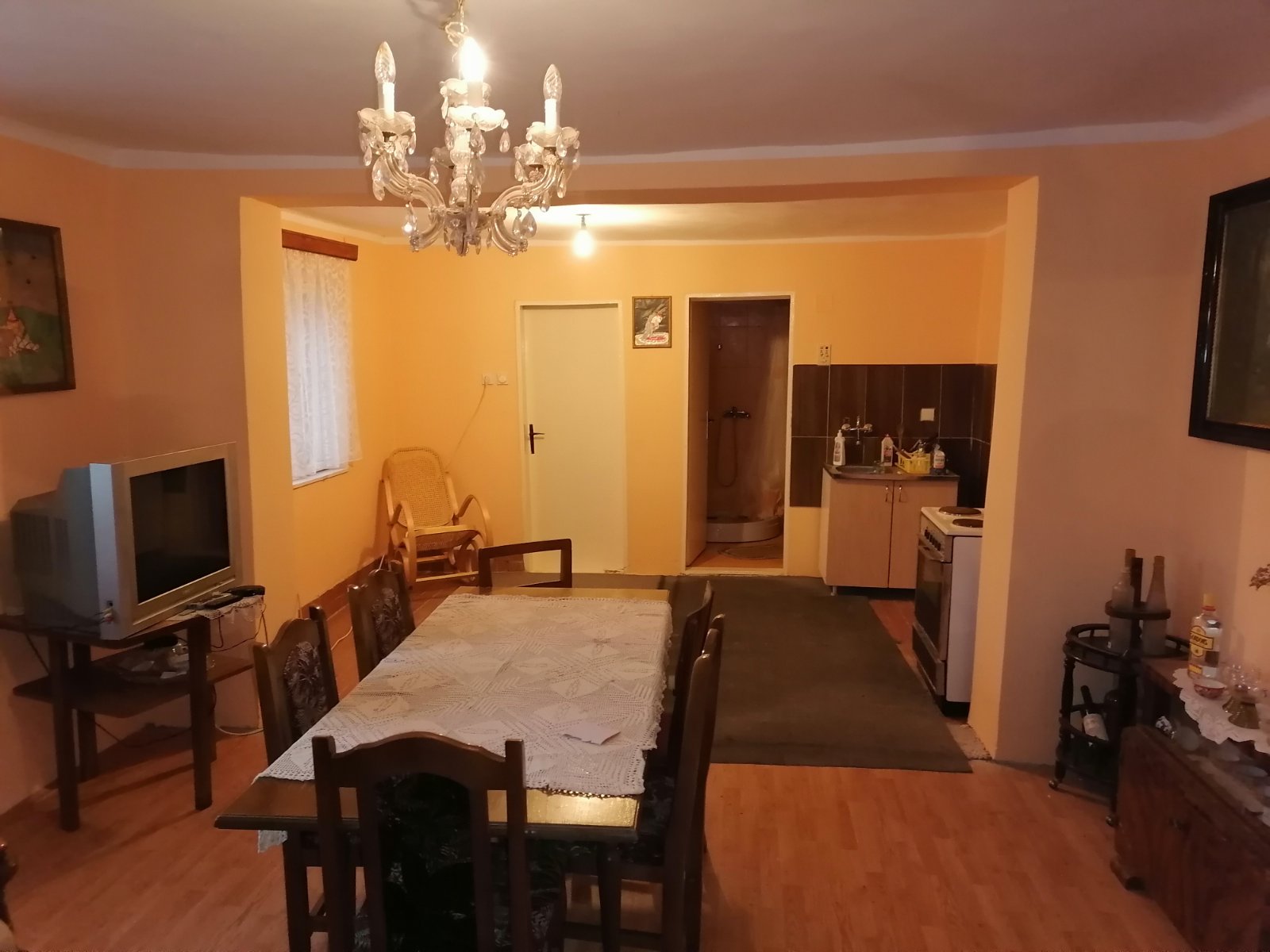 Prodajem kucu u Banatskom Arandjelovu 2