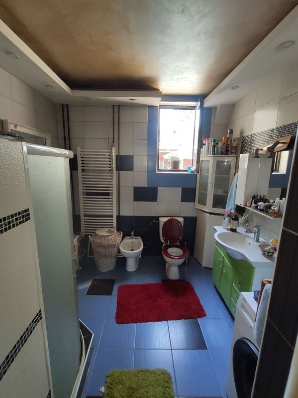 Prodajem porodicnu kucu u Vinci 4