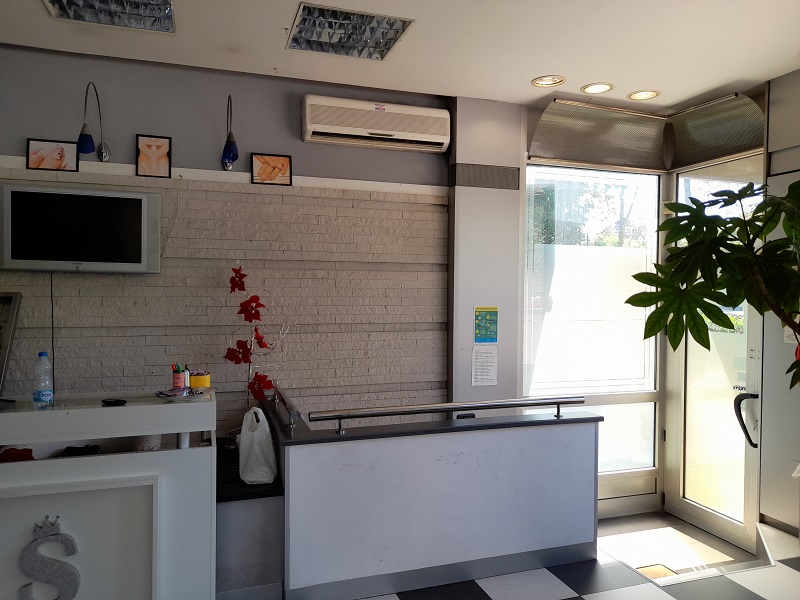 Izdaje se lokal poslovni prostor na Bezanijskoj Kosi 4