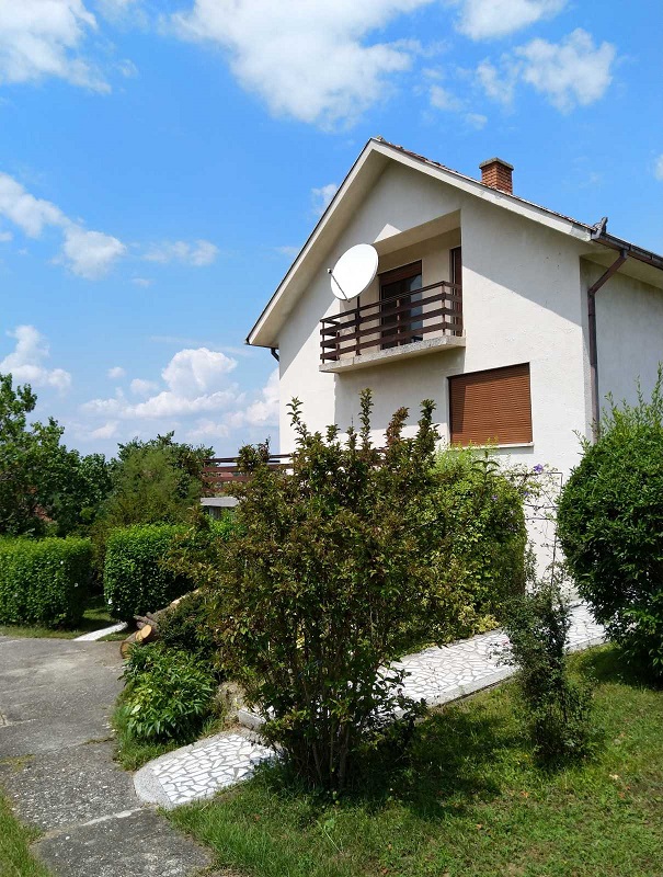 Prodajem kucu u Vrnjackoj Banji 2