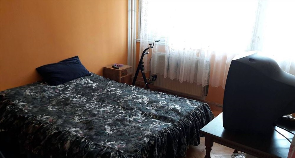 Prodajem komforan stan u najlepsem delu Zajecara 5