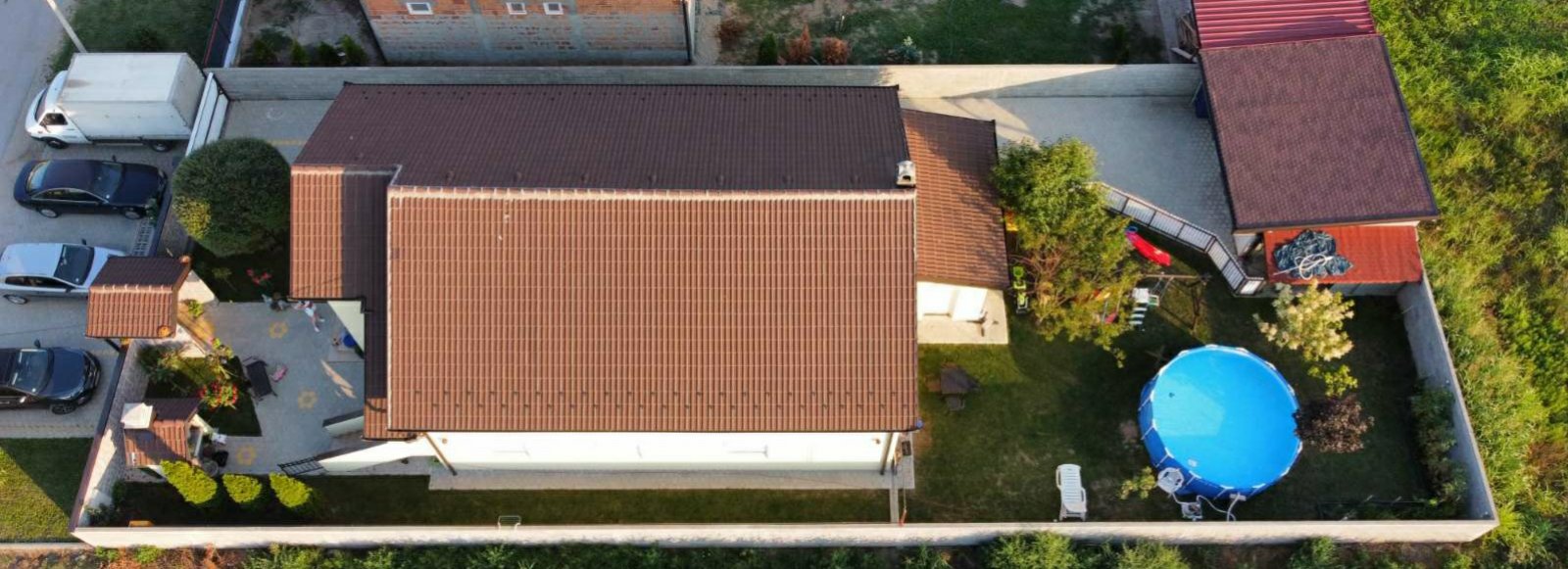 Prodajem kucu u Starim Banovcima 4