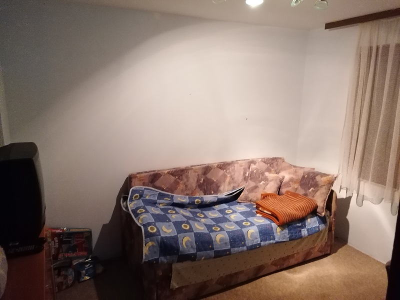 Izdaje se vikendica na Srebrnom Jezeru 4