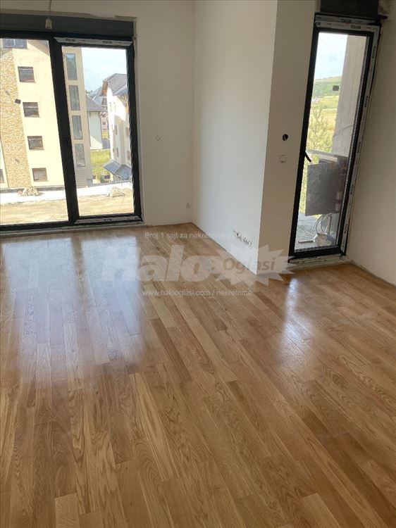 Prodajem LUX apartmane u najlepsem delu Zlatibora 5