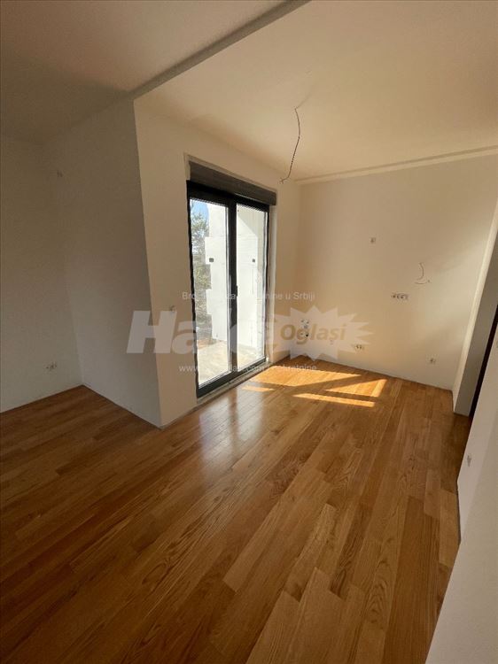 Prodajem LUX apartmane u najlepsem delu Zlatibora 3