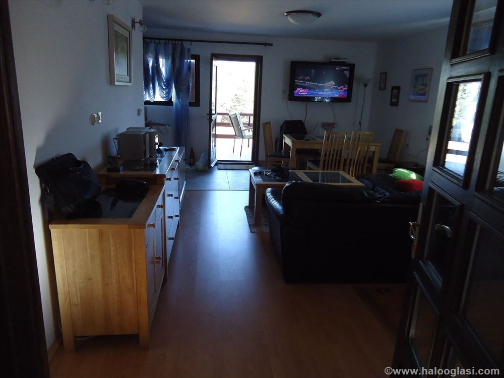 Prodajem kucu na Divcibarama 3