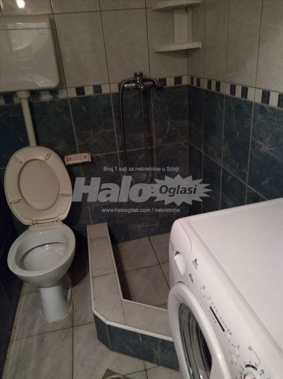 Izdajem garsonjeru Petlovo Brdo 3