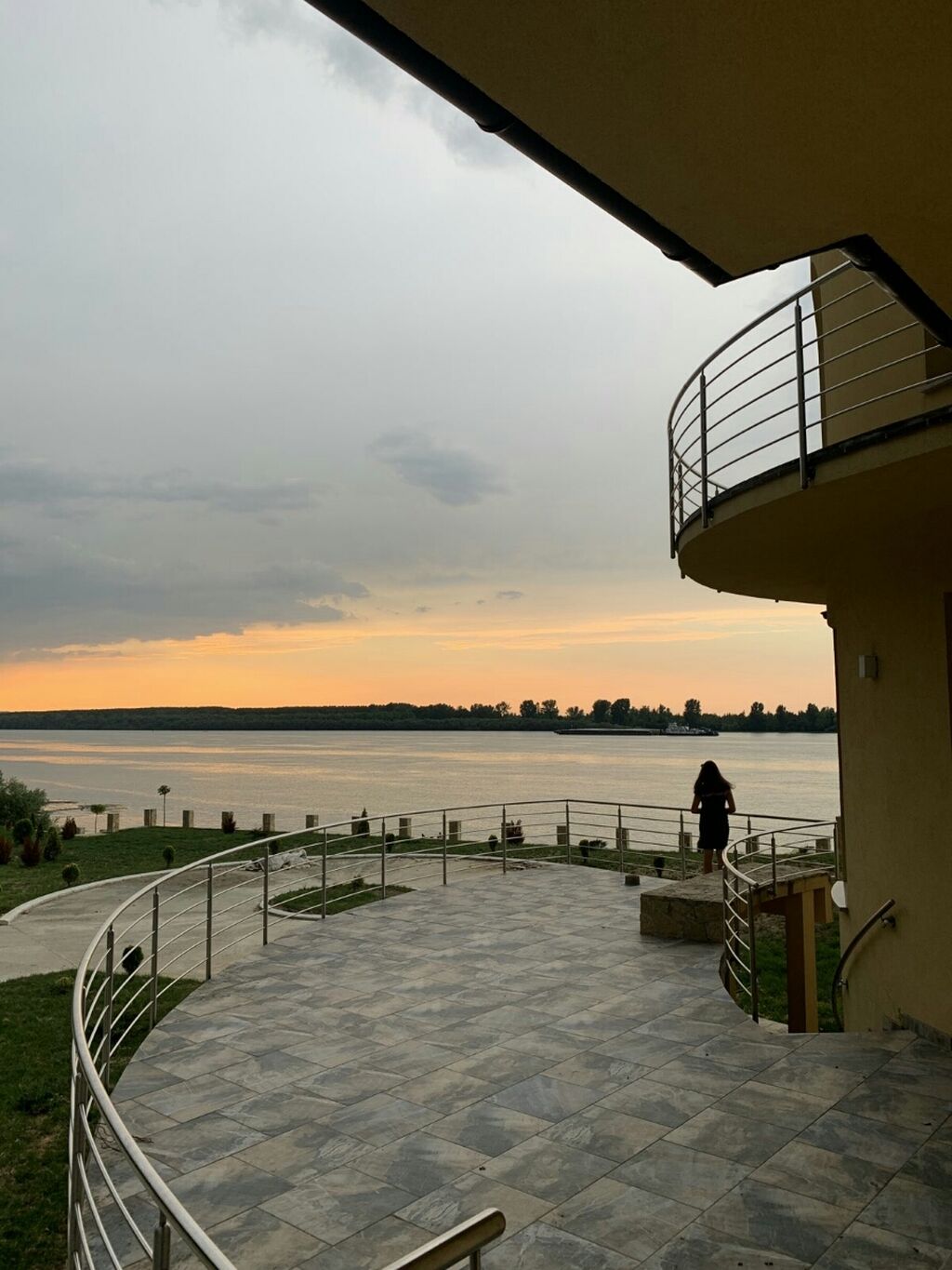 Izdaje se ekskluzivna vila u Smederevu 5