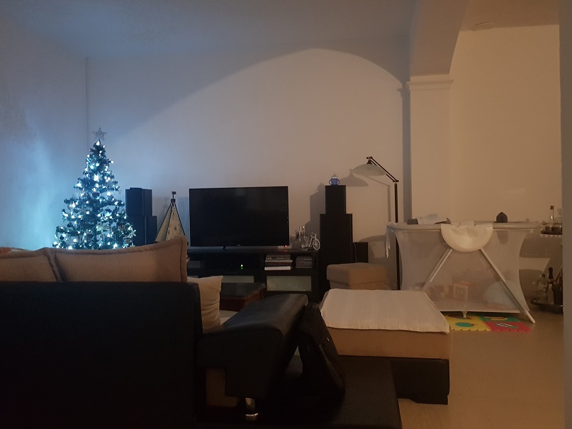 Prodajem kucu u Starim Banovcima 2