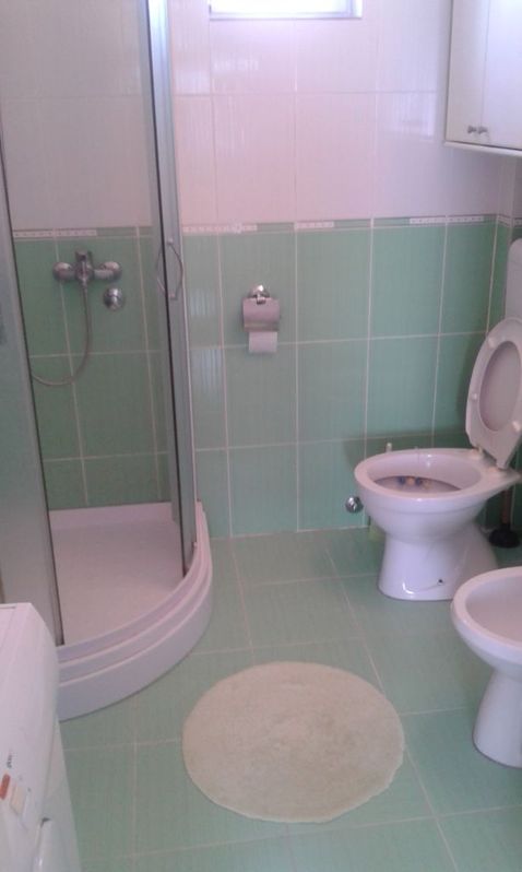 Porodicna kuca u Cacku 5