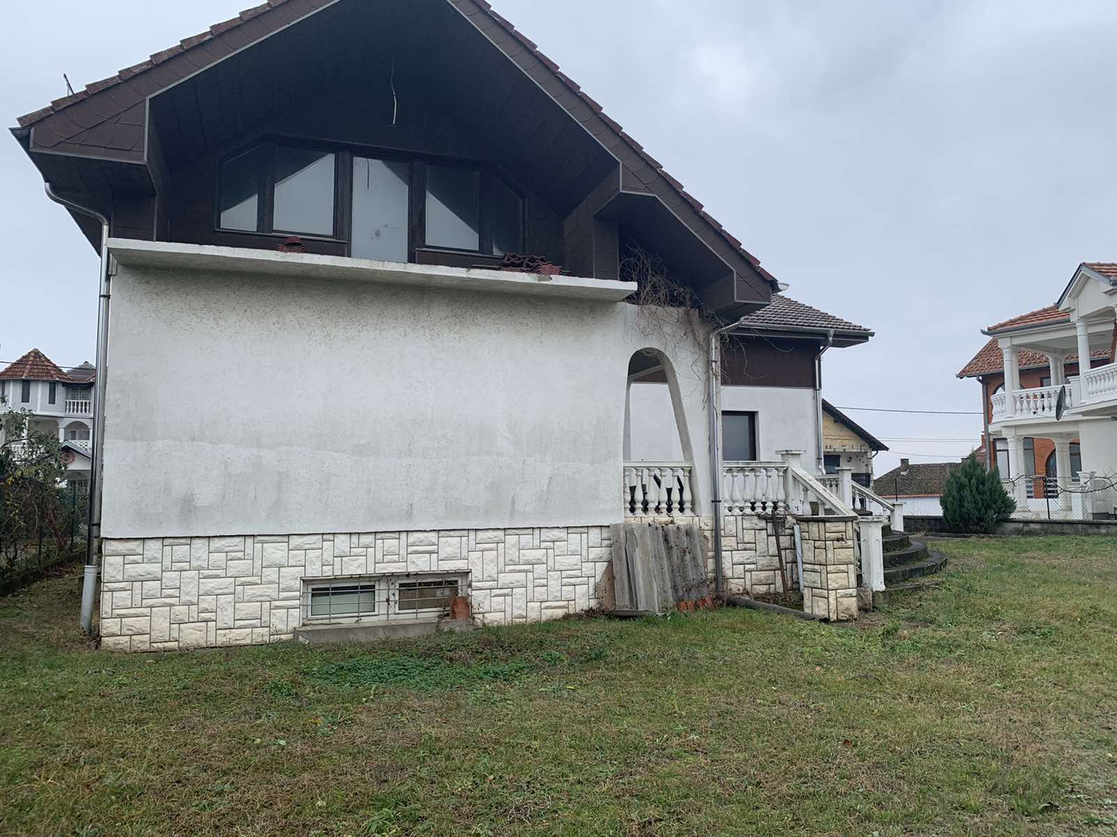 Veliko Gradiste kuca 463m2 na 10 ari placa 3