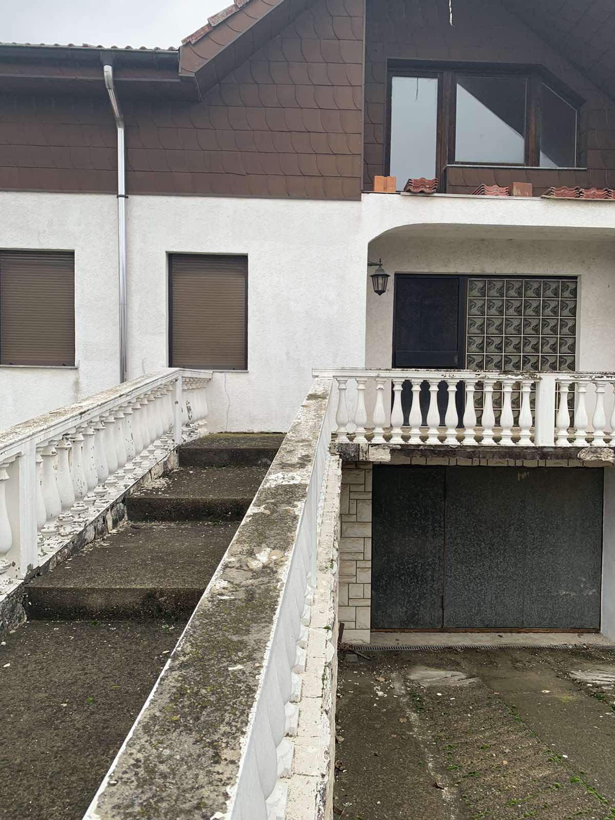 Veliko Gradiste kuca 463m2 na 10 ari placa 4