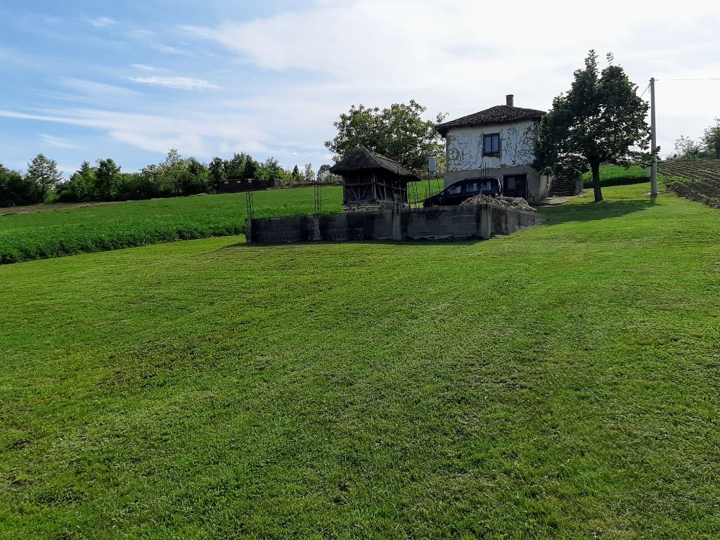 Plac sa pogledom na Kosmaj 1ha i 52ara 1