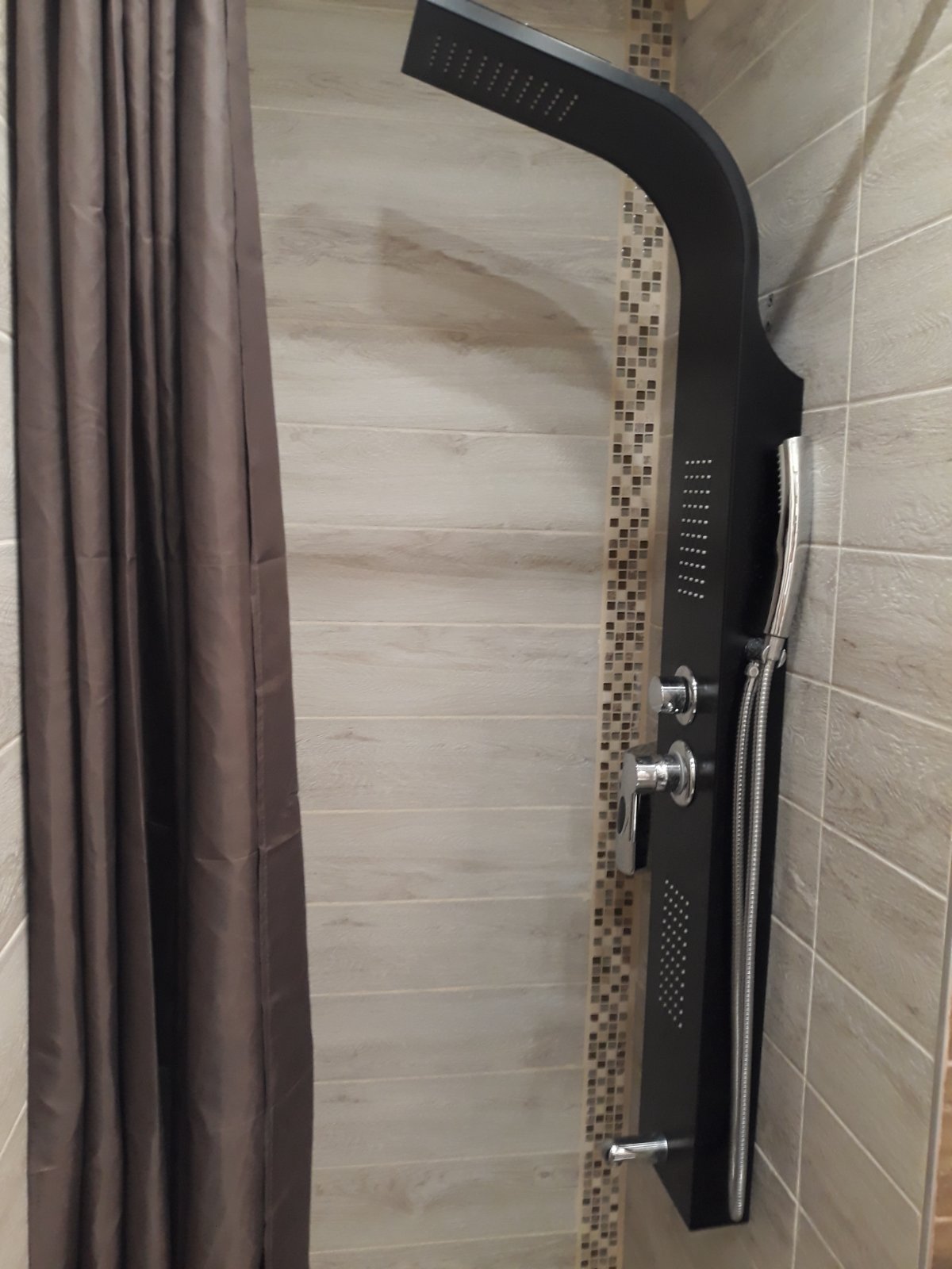 Prodajem namestenu luksuznu garsonjeru 5