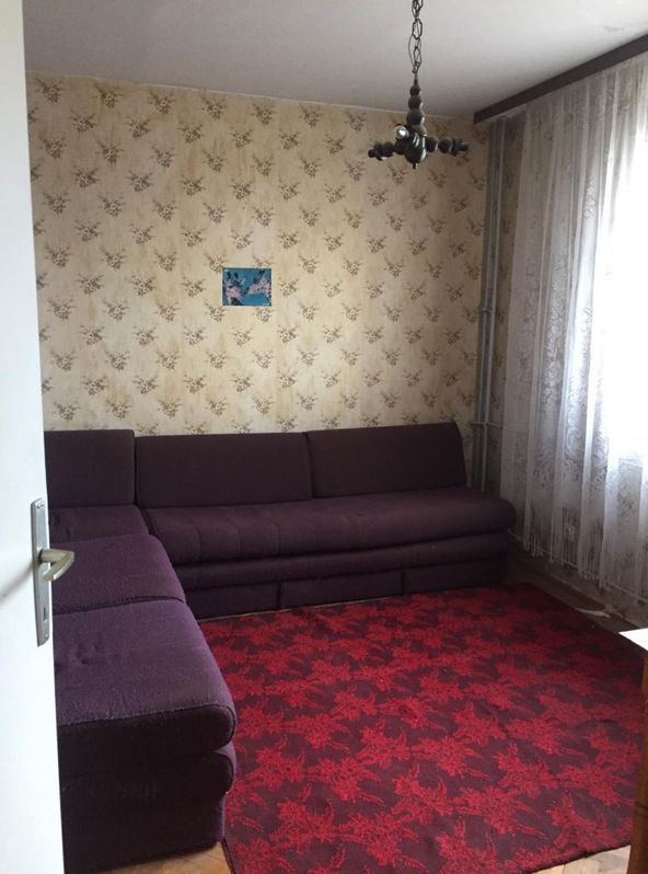 Veoma povoljno prodajem stan u okolini Zajecara 5