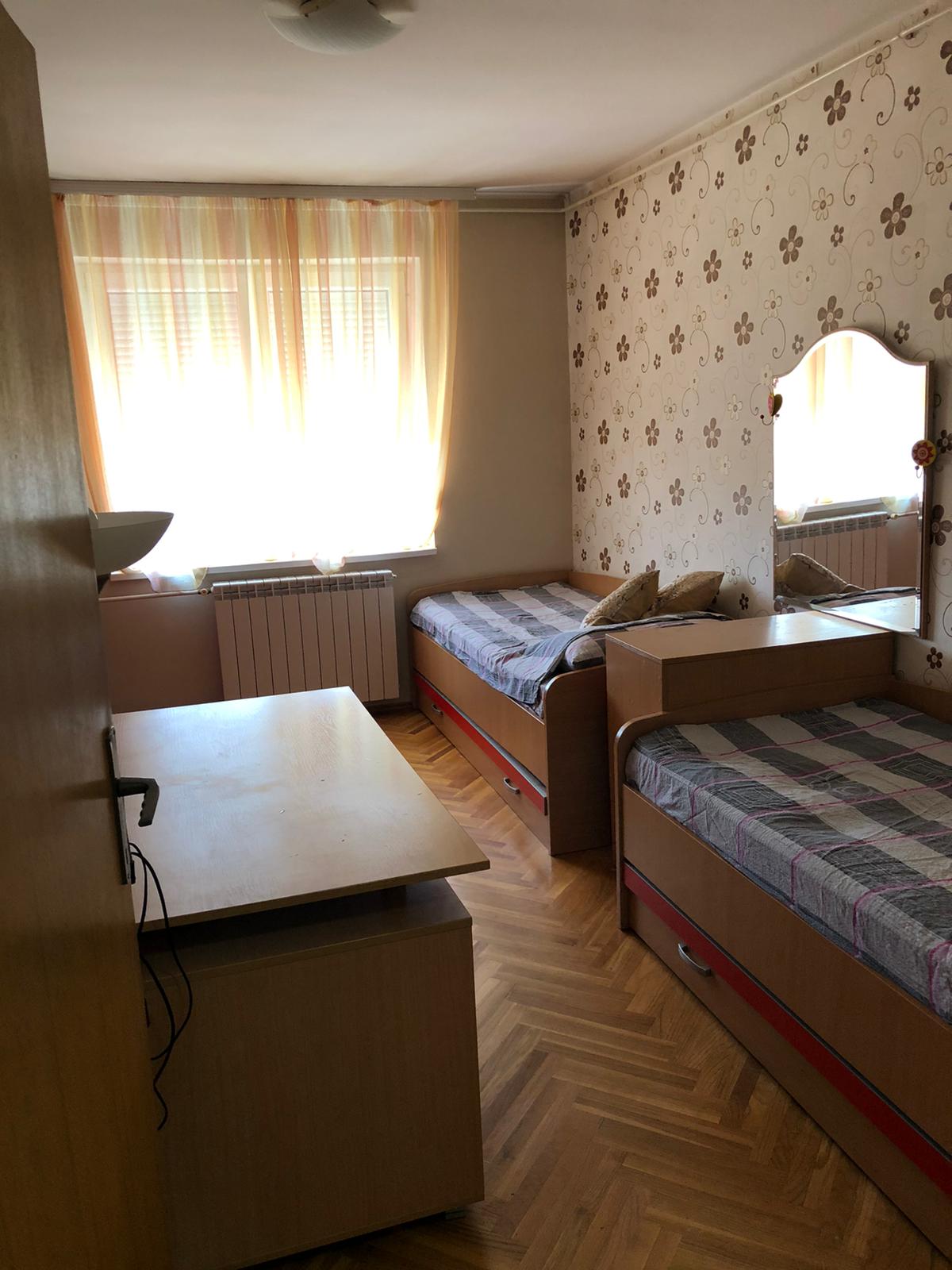 Trosoban stan od 102m2 u Banovcima 4