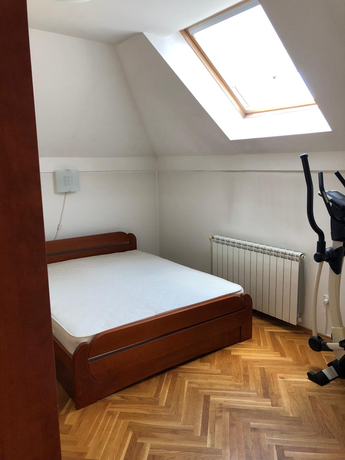 Trosoban stan od 102m2 u Banovcima 3