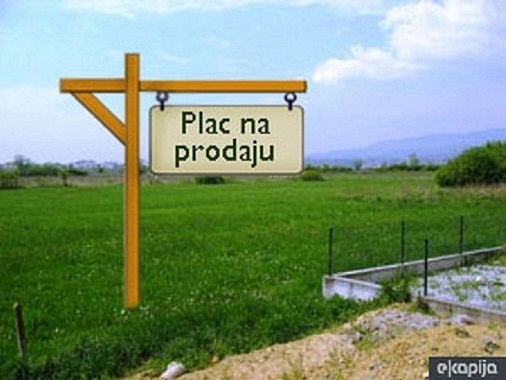 Plac centar Perucac 1