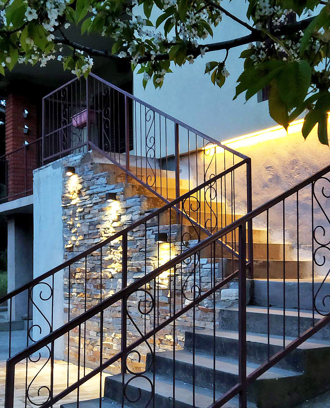 Kuća Fruška gora Rakovac 70 30m2  uknjižena  useljiva  veliki plac  prodaje VLASNIK bez posrednika 5